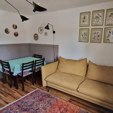 Dom Nad Rzeką Legą *