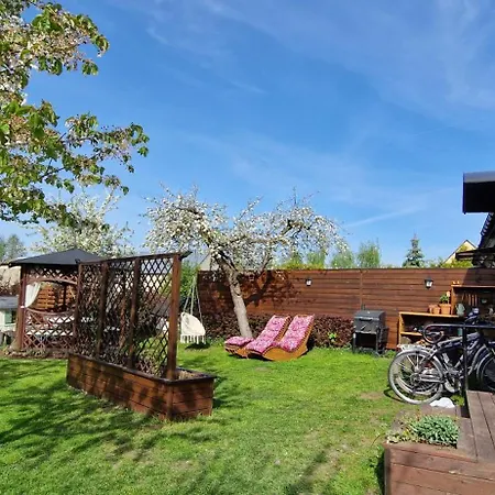 Dom wakacyjny Dom Nad Rzeką Legą *